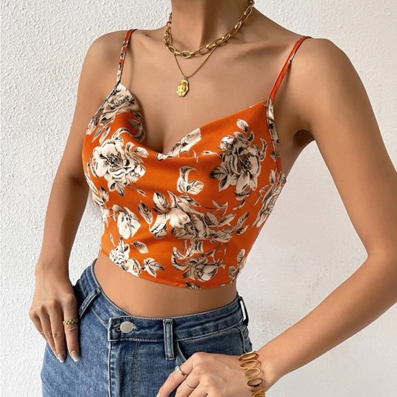 Tie in the back, bandana shape, silk material size medium - Picture 2 of 4